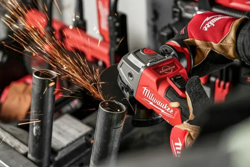 Aku úhlová bruska 125 mm Milwaukee M18 FSAGV125XB-0X s posuvným spínačem a regulací otáček (Bez Aku) (MI4933478436)