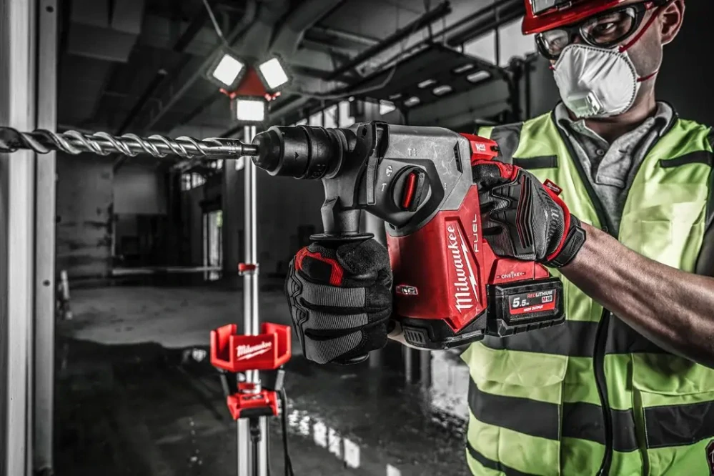 Aku 4-režimové kladivo 26 mm Milwaukee M18 ONEFHX-0X DS-PLUS s sklíčidlem FIXTEC™ (bez aku) 4933478503 (MI4933478503)