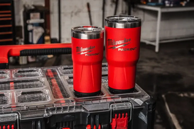 Hrnek Milwaukee Packout Tumbler 591 ml, červený (1 ks) (MI4932479074)