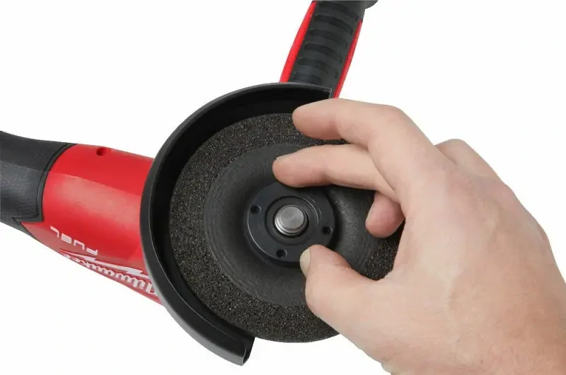 Aku úhlová bruska 125 mm Milwaukee M18 FSAGV125XB-0X s posuvným spínačem a regulací otáček (Bez Aku) (MI4933478436)
