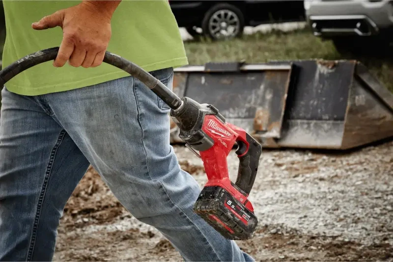 Aku ponorný vibrátor do betonu Milwaukee M18 FCVN24-0 (2,4 m), bez aku, 4933479599