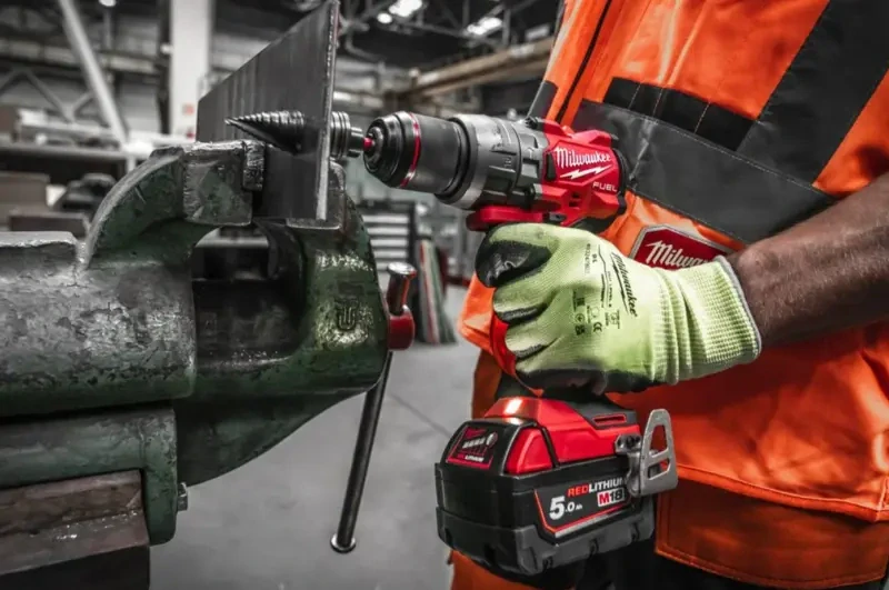 Aku vrtačka s příklepem Milwaukee M18 FPD3-0X, sklíčidlo 13 mm, bez aku, s kufrem, 4933479859