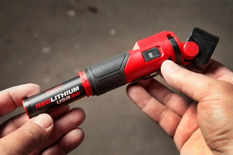 Akumulátor Milwaukee L4 B3 USB (4 V / 3,0 Ah), REDLITHIUM, 4933478311
