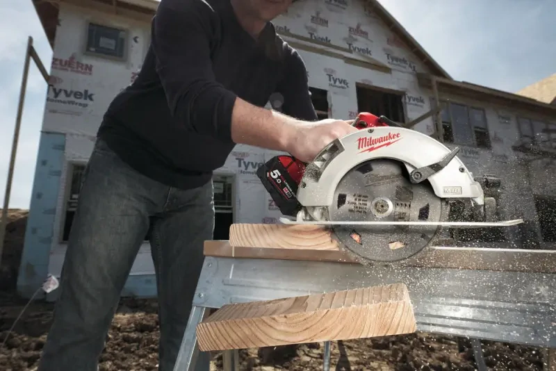 Aku kotoučová pila Milwaukee M18 BLCS66-502X (5,0 Ah) (MI4933464590)