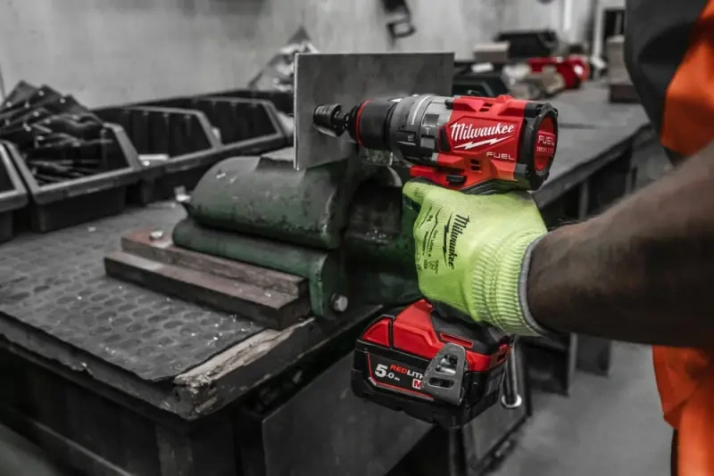 Aku vrtačka s příklepem Milwaukee M18 FPD3-0X, sklíčidlo 13 mm, bez aku, s kufrem, 4933479859