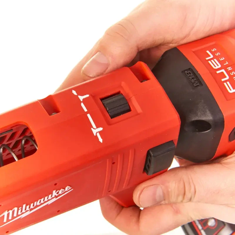 Aku šroubovák na sádrokarton Milwaukee M18 FSGC-202X včetně zásobníku šroubů (2,0 Ah) (MI4933459199)