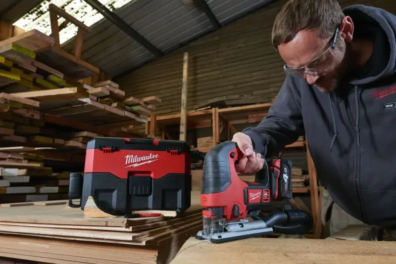 Aku přímočará pila Milwaukee M18 BJS-402C (4,0 Ah) (MI4933451389)