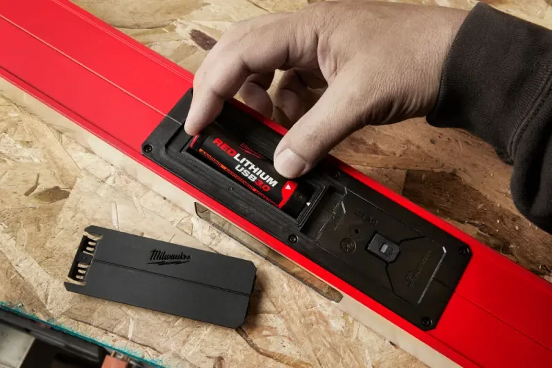 Akumulátor Milwaukee L4 B3 USB (4 V / 3,0 Ah), REDLITHIUM, 4933478311