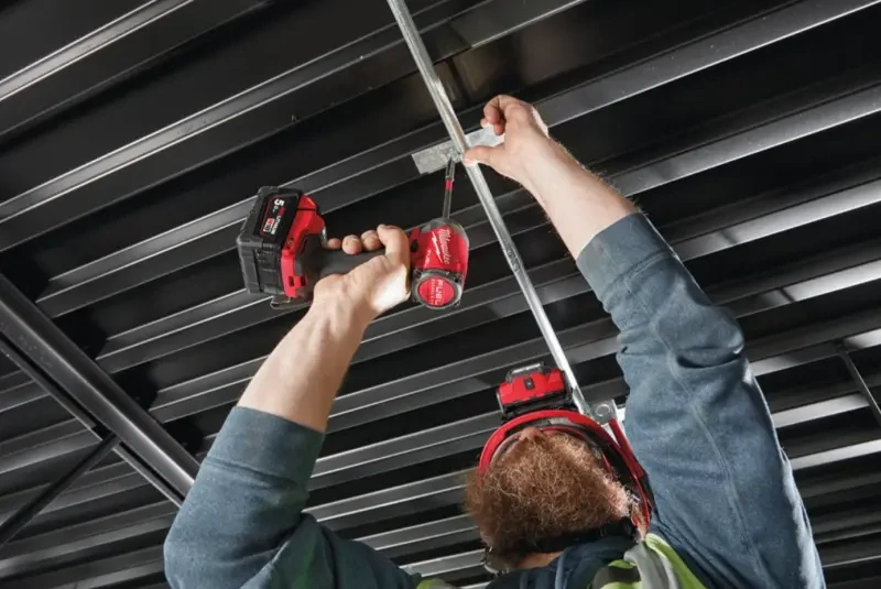 Aku 1/4" HEX rázový šroubovák/utahovák Milwaukee M18 FID3-0X, 226 Nm, bez aku, s kufrem, 4933479864
