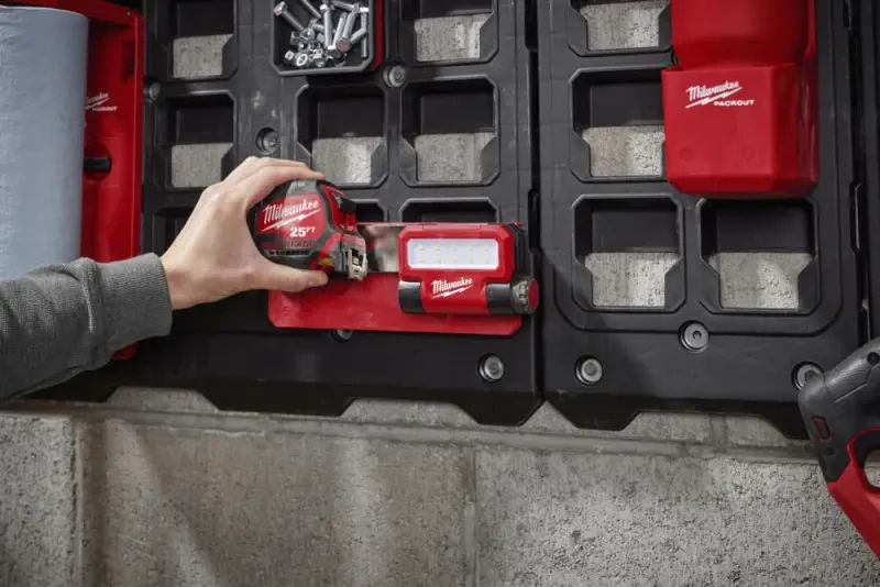 Magnetická polička s klipem Milwaukee Packout™ (MI4932493377)
